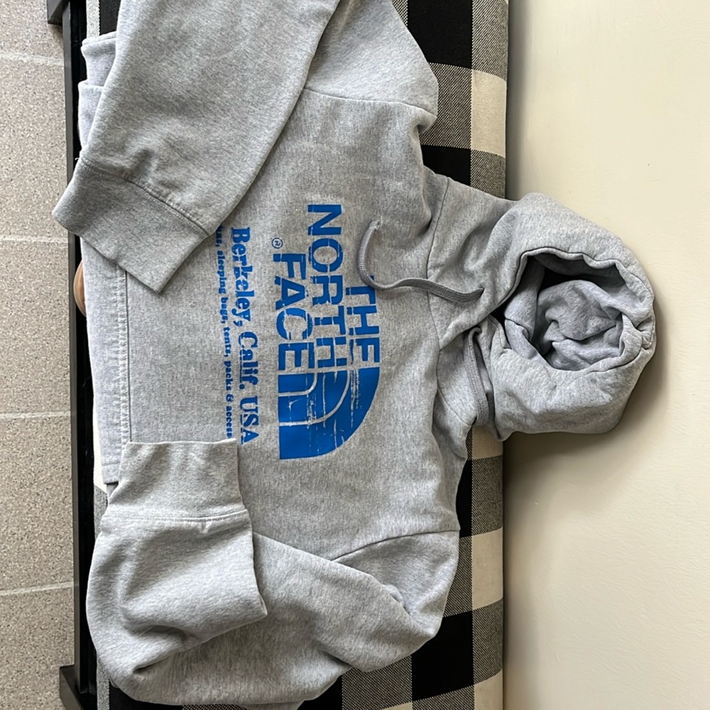 Great condition men sweatshirt